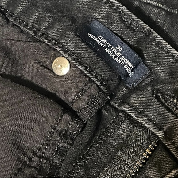 Bundle of Women’s Pants. Tommy Hilfiger and GAP. - Picture 4 of 9